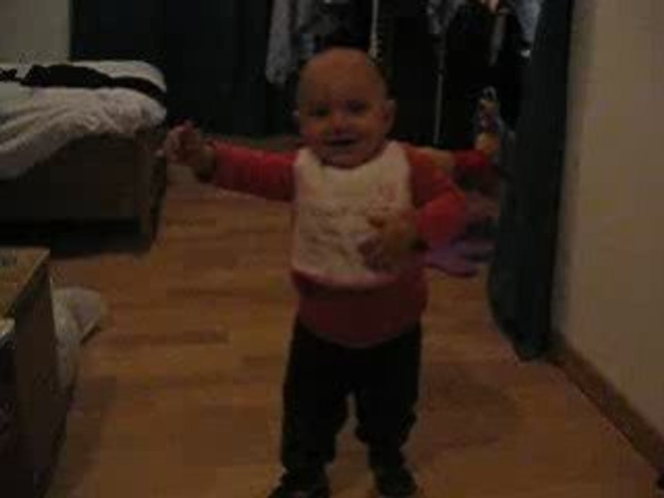 Je marche seule
