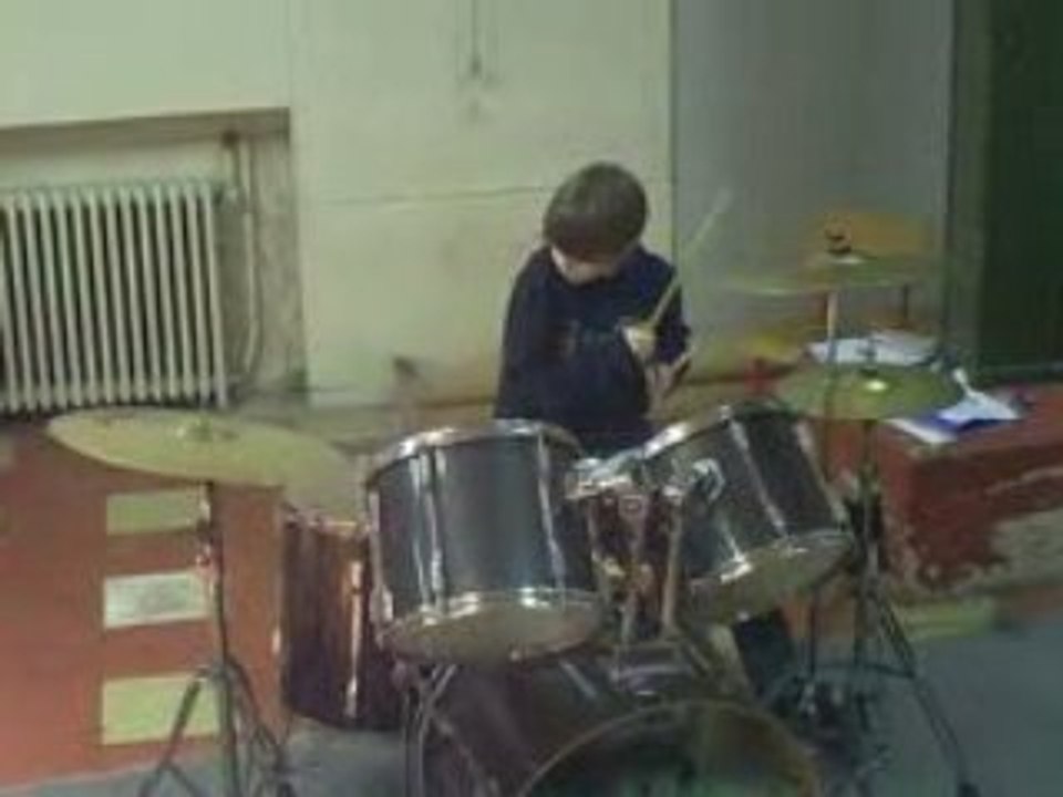 Flo a la batterie 2