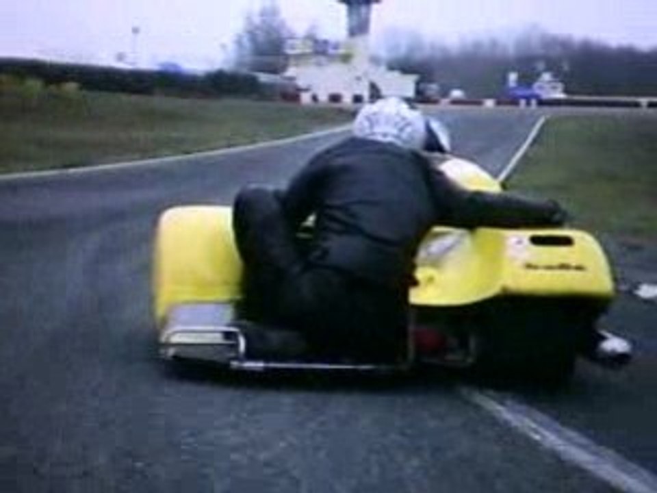 side car à Carole en caméra embarquée