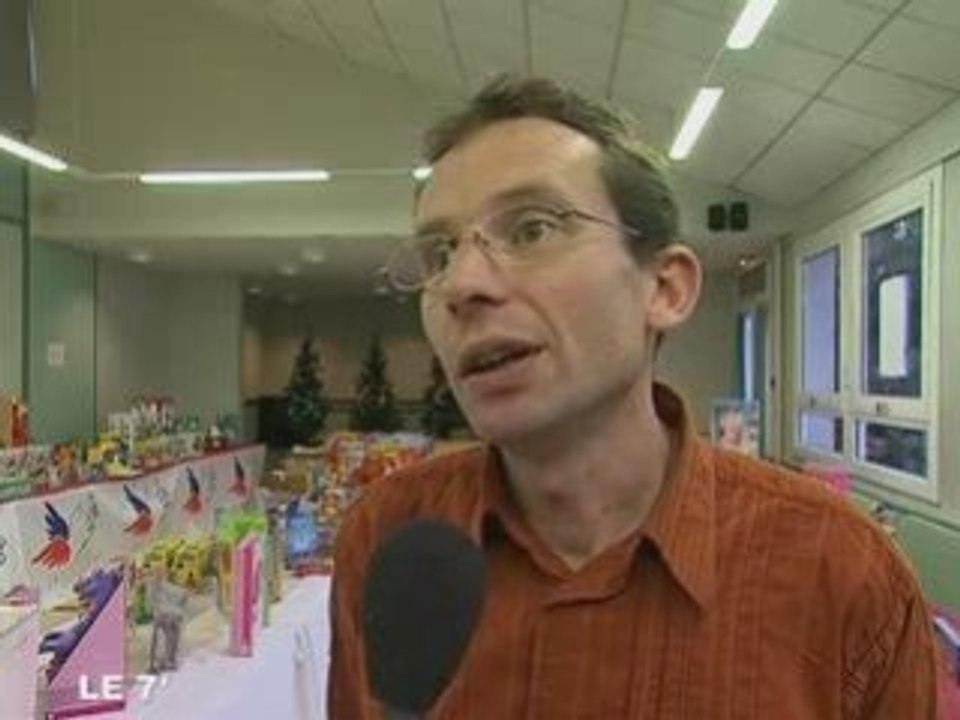 Angers : Le père Noël vert