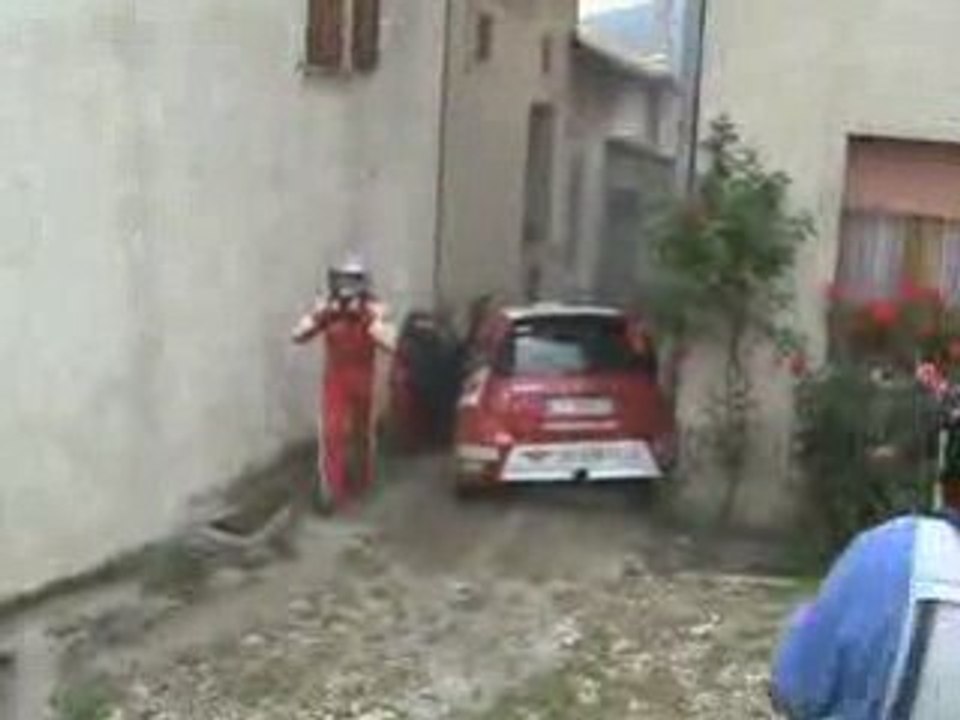Un virage c'est pas tout droit !!!!!