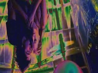 Extrait across the universe - psychédélique -bono