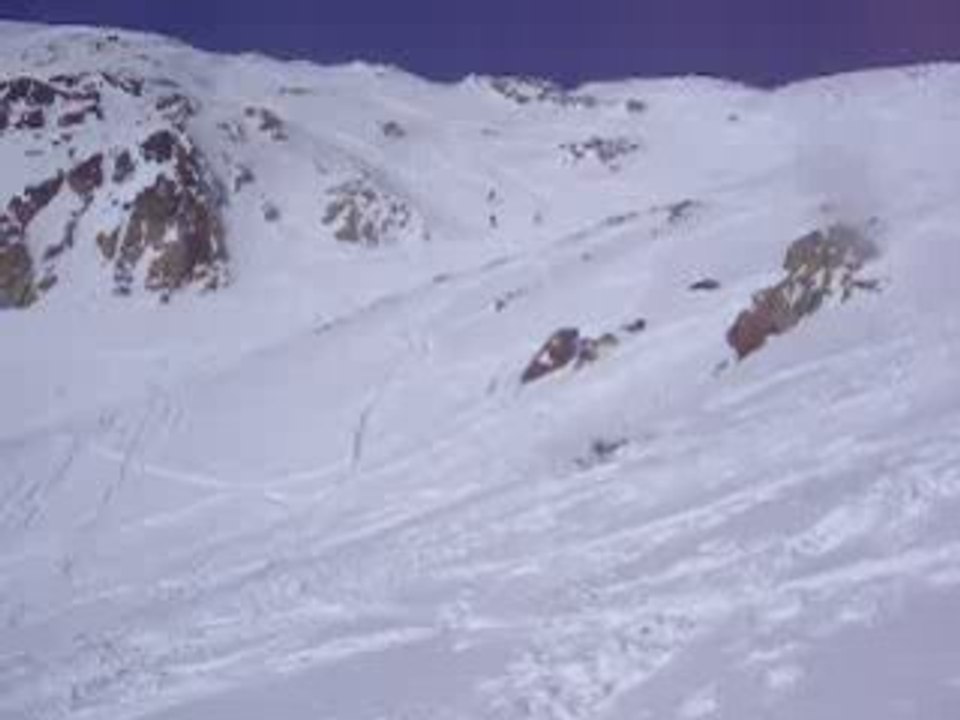 Frontflip de clem à l'alpe d'huez 2eme sortie de la saison