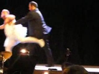 Roki' fait son show.