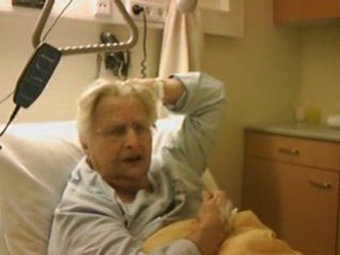 Ma Boerkamp in ziekenhuis en Randerode na knie operatie