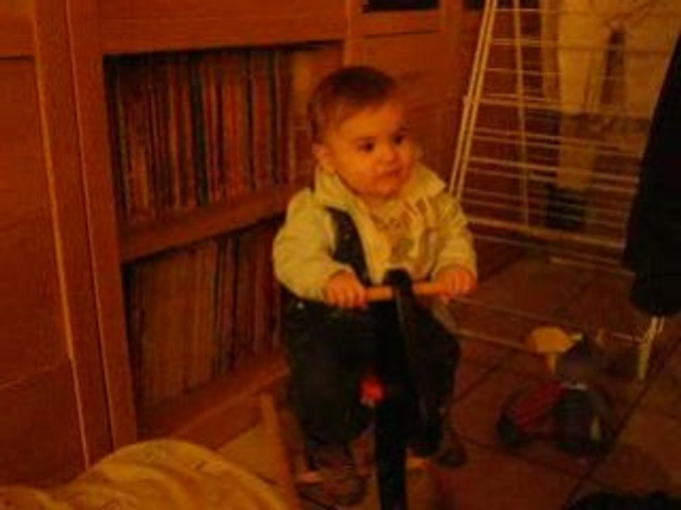 9 mois cette fois c'est gabby sur le cheval