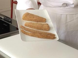 Paner à l'anglaise et faire des goujonnettes