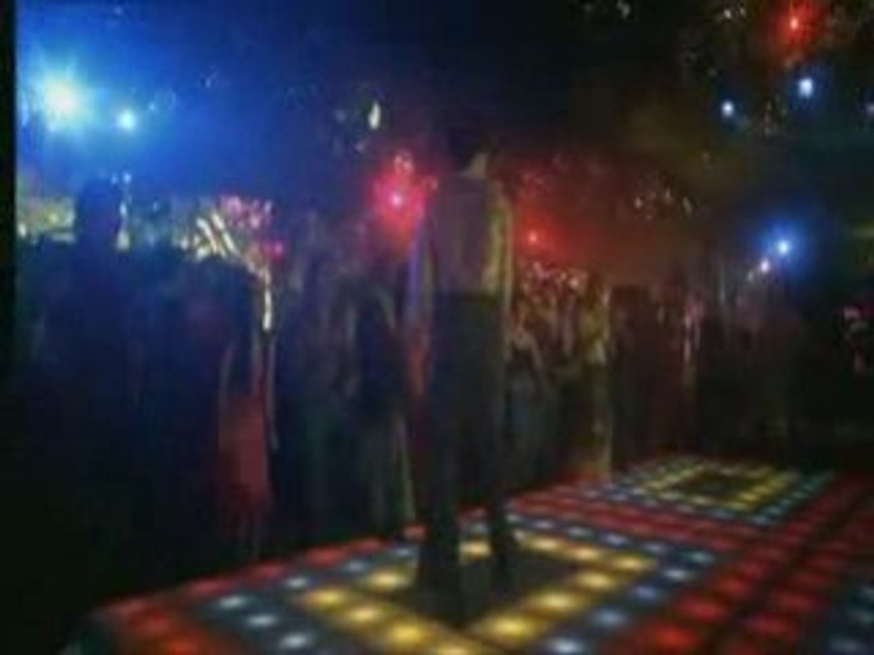 Travolta sur la piste de danse