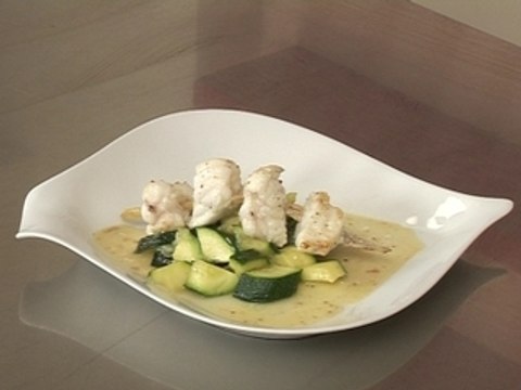 Brochettes de lotte et courgettes miellées