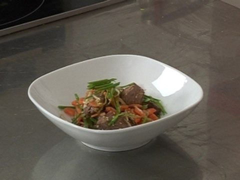 Wok de boeuf au sésame et légumes de saison