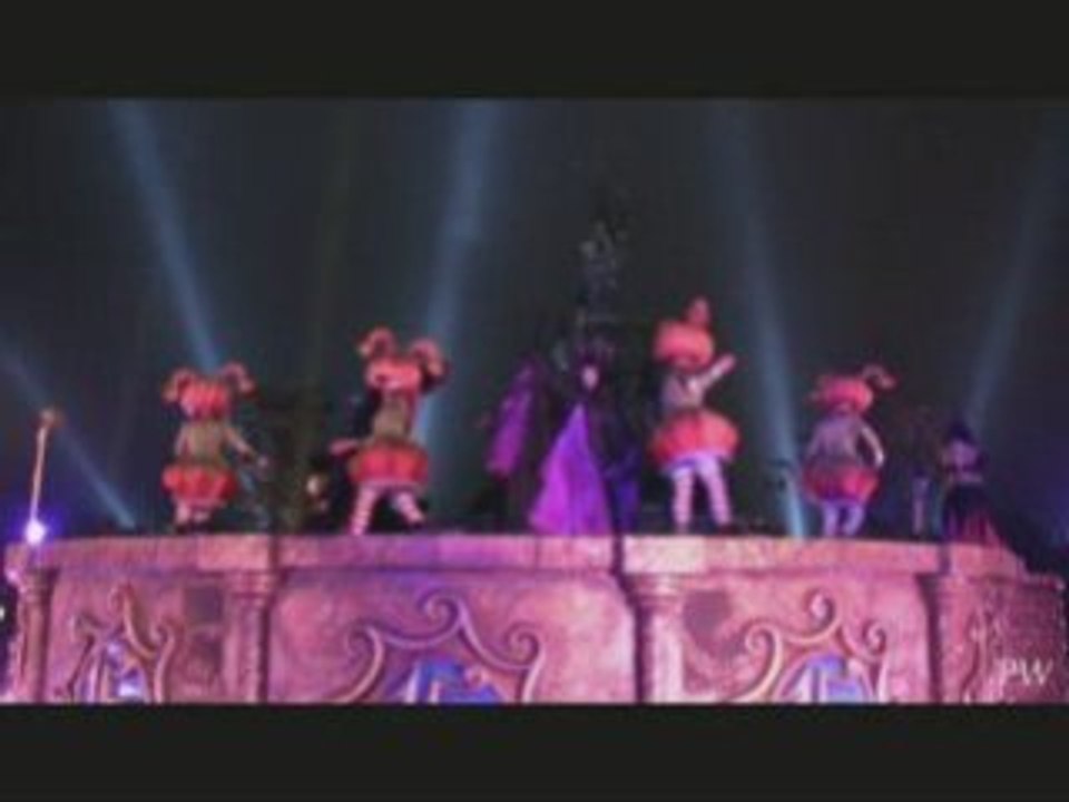 Les Méchants Disney Font Leur Halloween Show