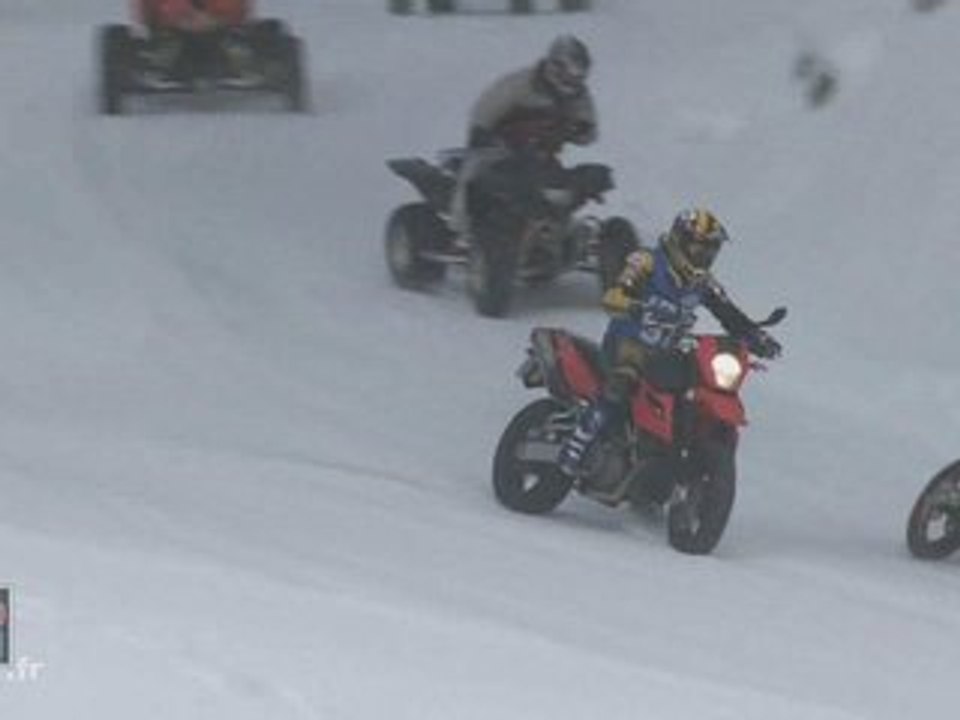 VIDEO : MOTO JOURNAL TESTE LES PNEUS CLOUTES MOTO