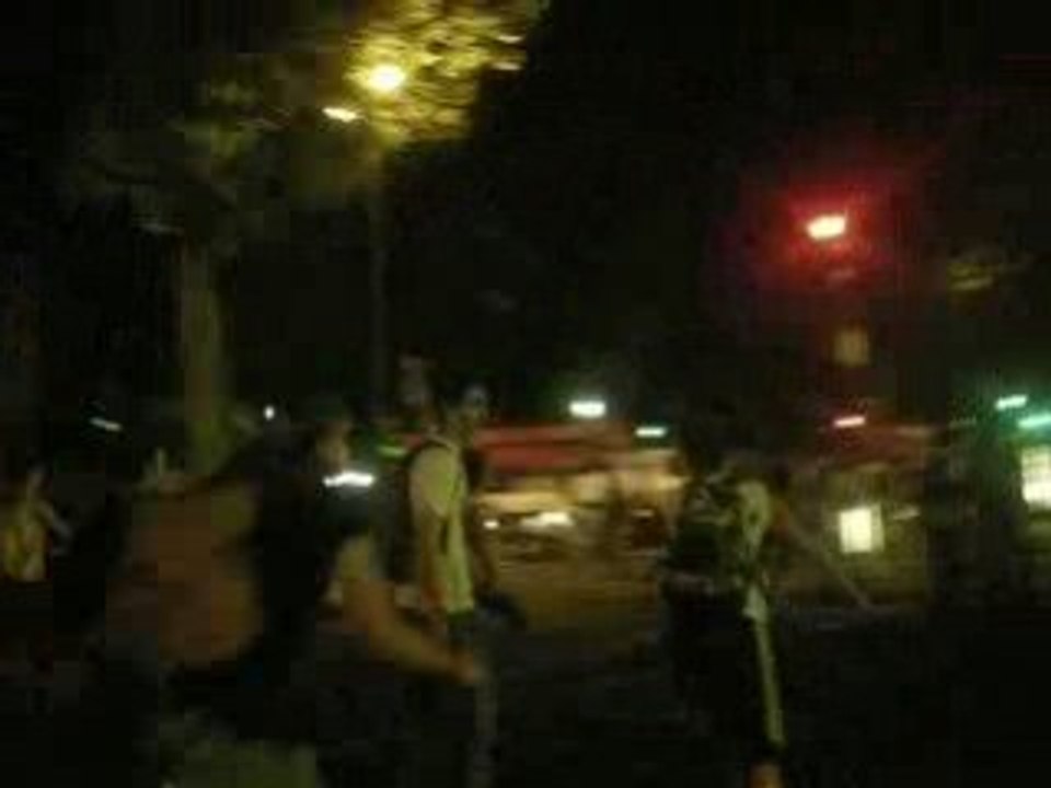 Défilé de roller devant le bataclan