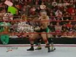 Raw 08/12/08 Finlay & Hornswoggle vs Santino & Beth Pheonix