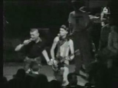 Salut à toi, salut à vous !