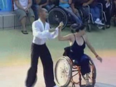 Wheelchair ballroom-dancing in the Philippines