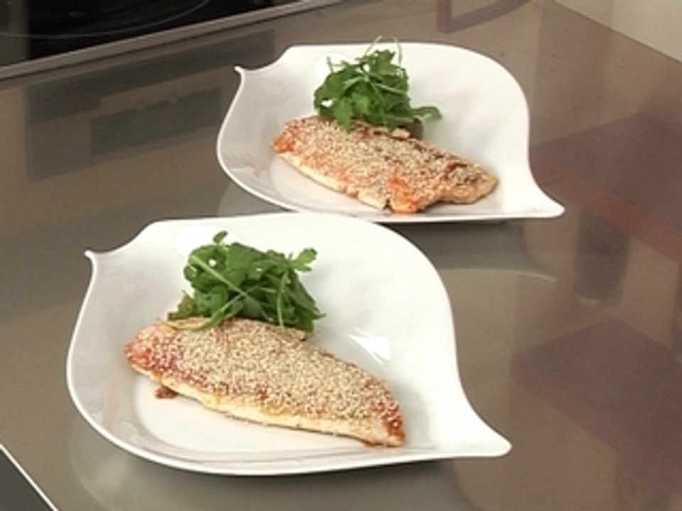 Filet de rouget à la fleur de sel, compotée d'aubergines