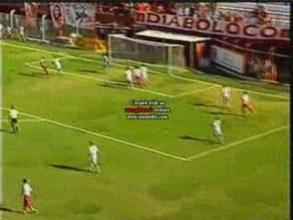 FERNANDO ROBERTO / ATACANTE