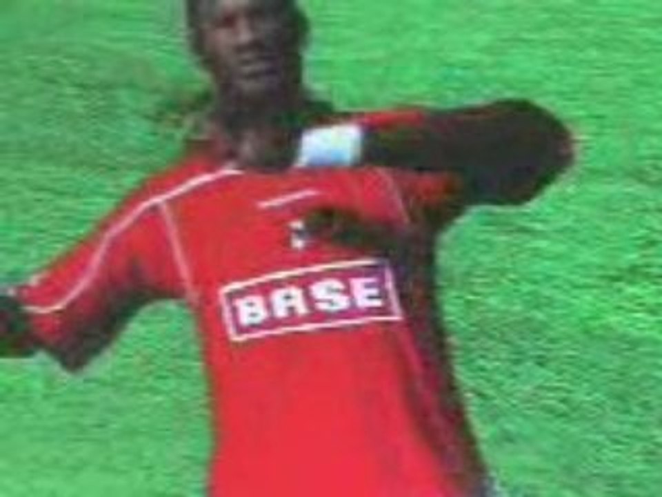 Coup de boule Onyewu xD