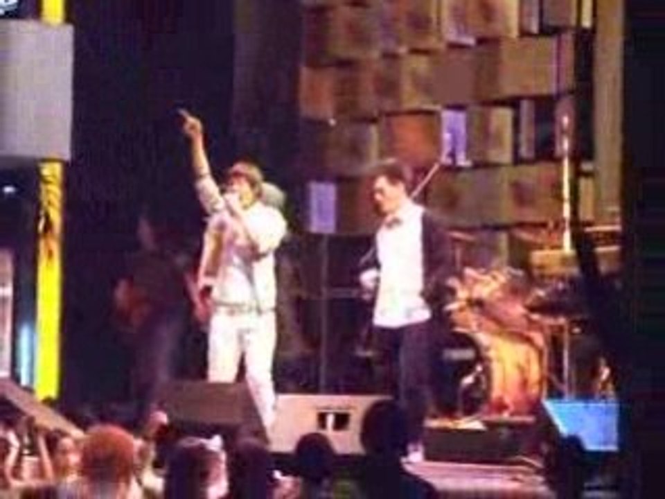 2008.12.09 PECK AOF ICE@Beer Singha5