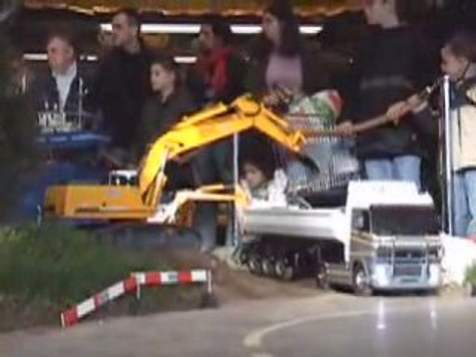 engins TP radio-commandés du RC Trucks Suisse