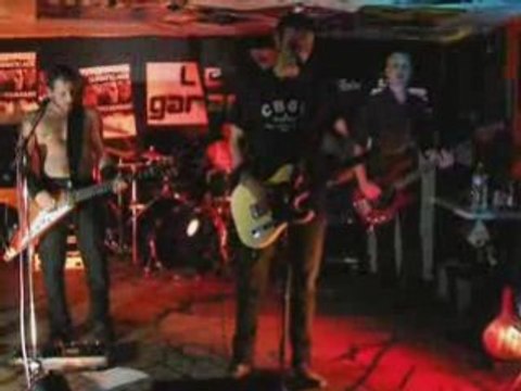 06 Lunatic Age - A quoi bon au Garage Café 2008