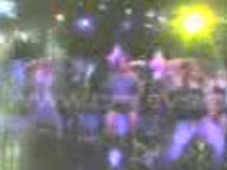 El team mekano visita a primer plano