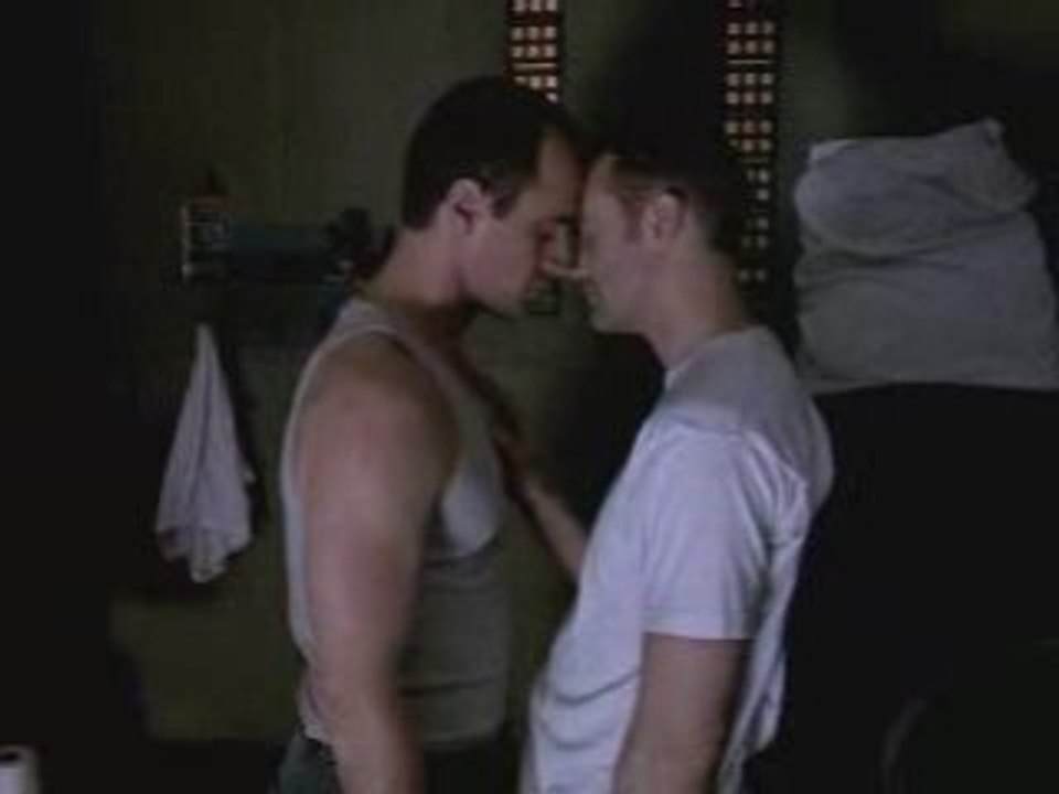 Chris Meloni Gay Kiss