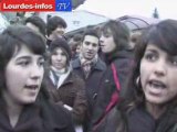 Manifestation des lycéens de Sarsan à Lourdes