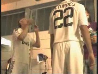 TORRES, ROBBEN, GUTI - Behind the scenes (www.metetedentro.c