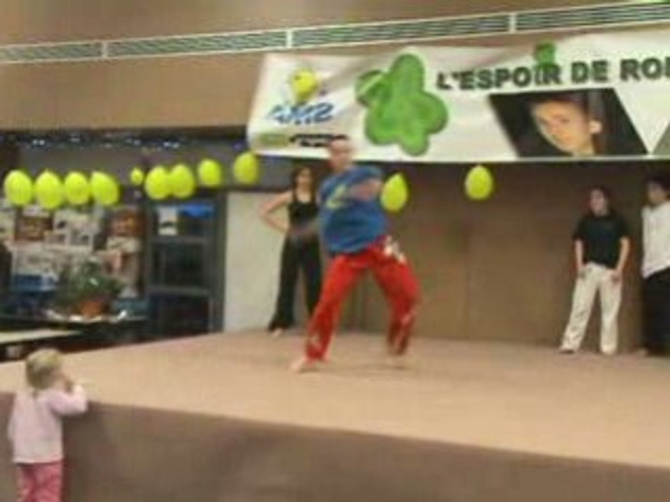 Démonstration de karaté artistique