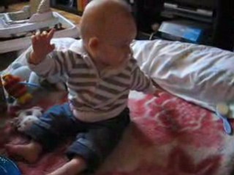 début de 4 pattes!!!