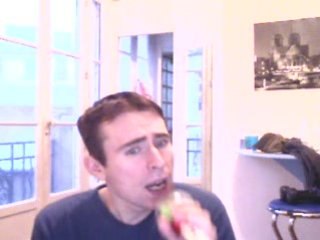 Wiwi égratigne "Private dancer"