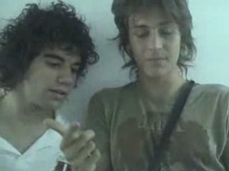 Bruno (andres gil) nos cuenta las giras de patito feo 2009