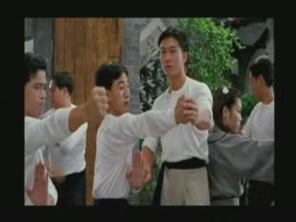ParaParaJMo Kung Fu Movie Review Fist of Legend