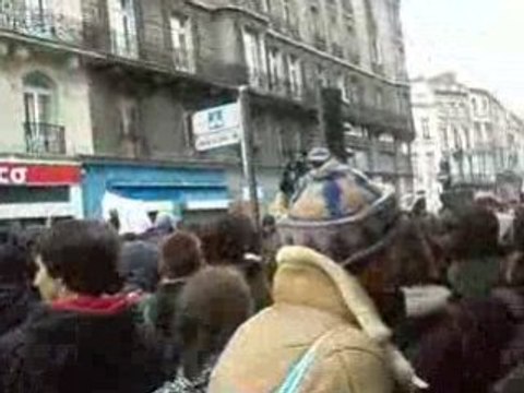 Manif a Bordeaux anti Darcos #2
