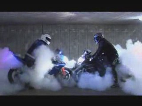 Stunt moto ghost rider 5 rohff paris que pour les vrais 2008