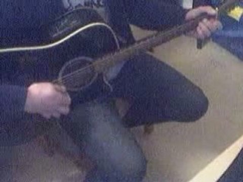 Guitare triste a vous de trouver