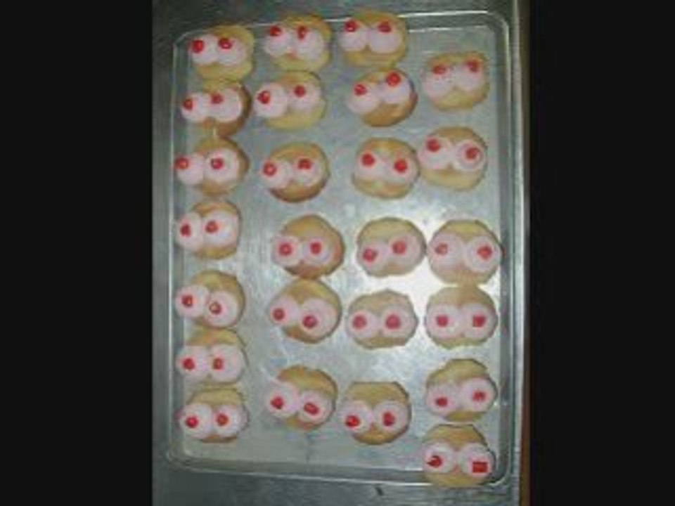 PRANK PHONE CALL   EROTIQ  CAKES