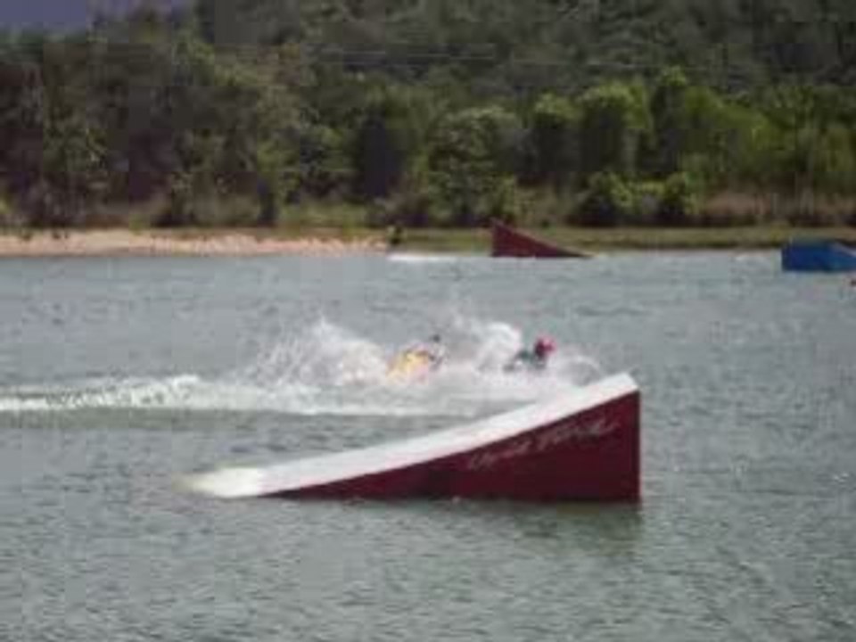 Knee board 1er essai