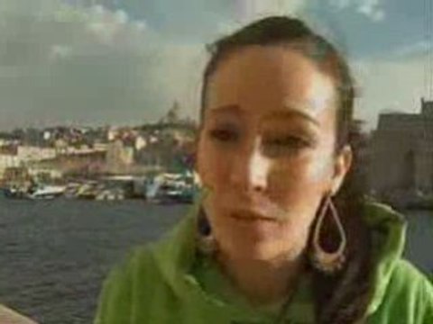 Kenza Farah reportage M6