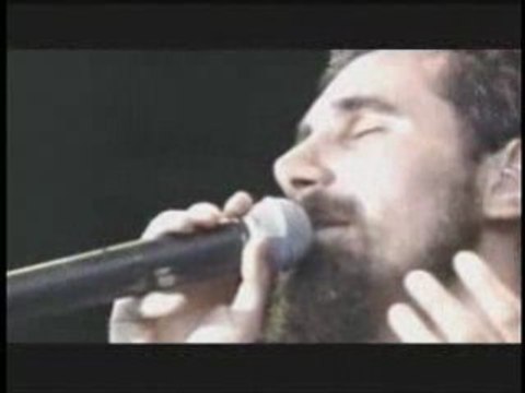 System Of A Down - Chop Suey (Live fuji rock festival 2001)