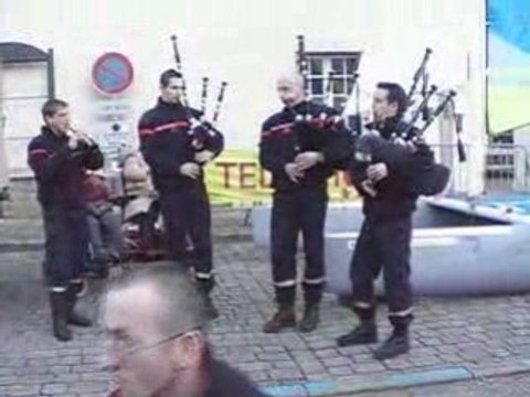 bagad pompier du morbihan téléthon larmor plage 2008