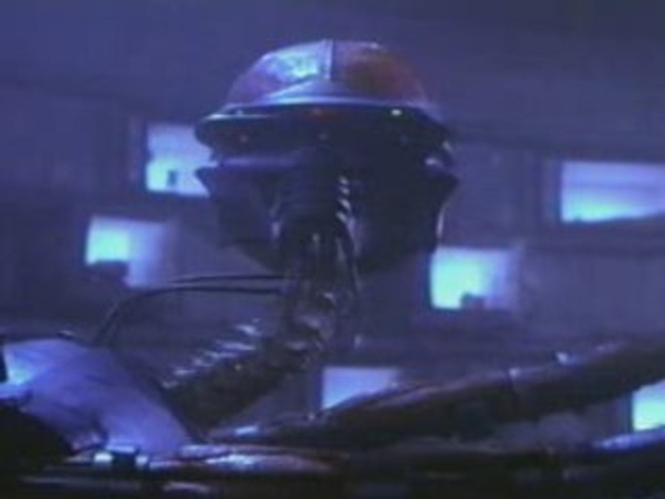 Naz2000 ! le robot multifonction (extr "Moontrap")