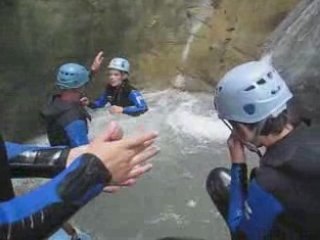 Video herunterladen: Canyoning au rio sourd Drôme Vercors