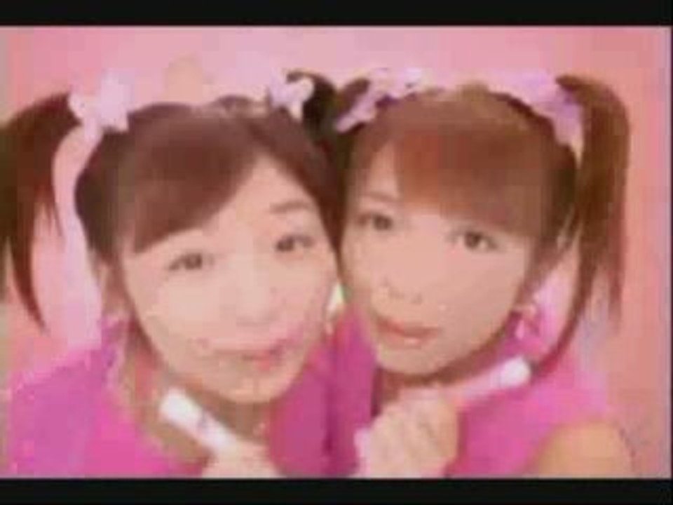 W (double you)  lip gloss commercial
