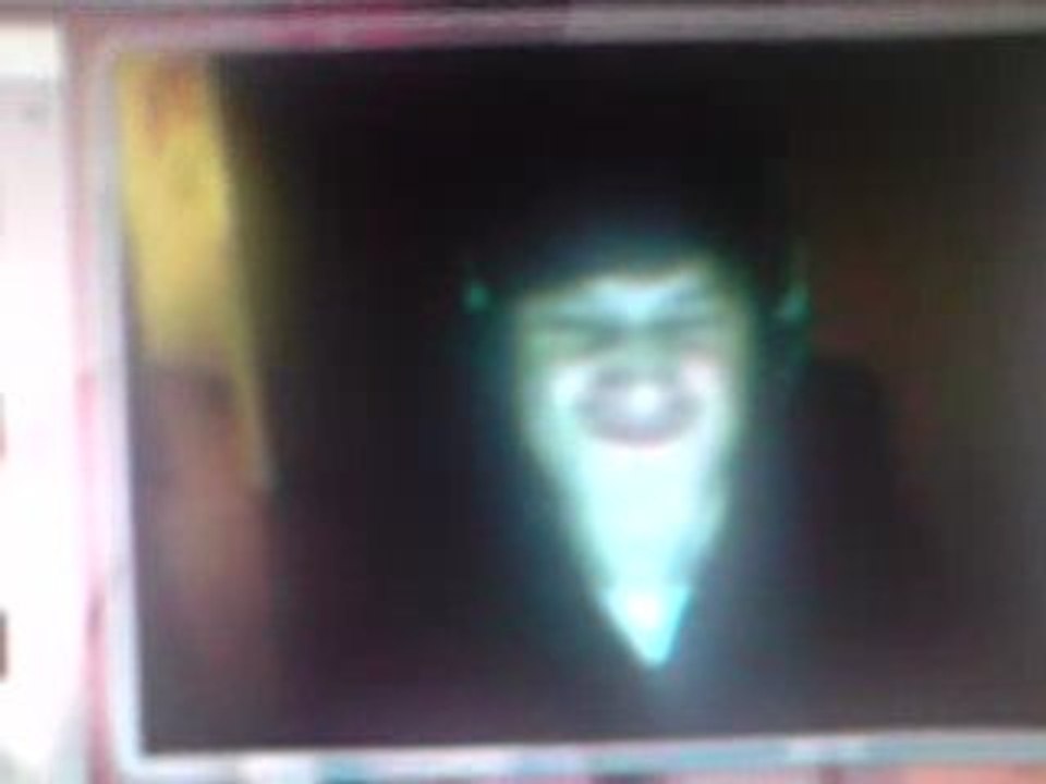 Lucas fait encors le con .......