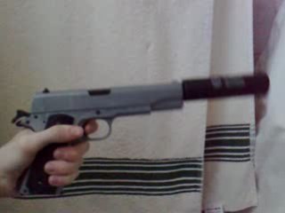 Colt M1911 .45 silencieux