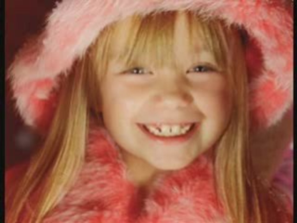 Connie Talbot- Rockin' Around the Christmas Tree