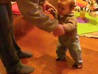 arthur danse avec maman